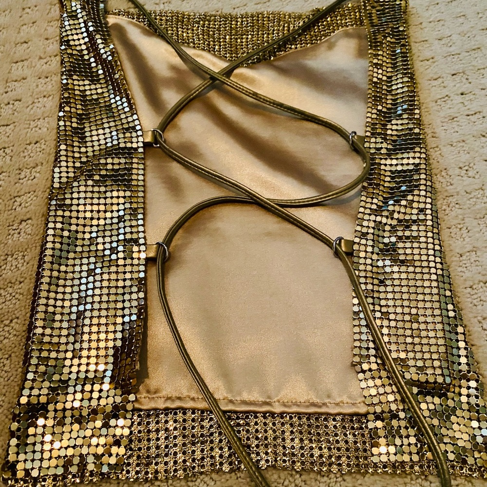 Gold Metal Top - Picture 6 of 10